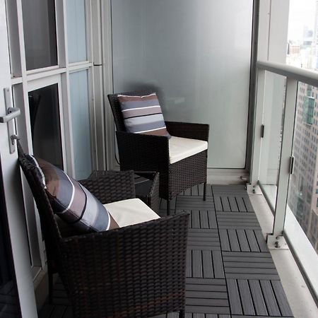 טורונטו Downtown High-Rise Condo- Cn Tower View מראה חיצוני תמונה