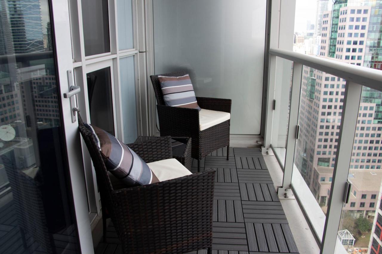 טורונטו Downtown High-Rise Condo- Cn Tower View מראה חיצוני תמונה
